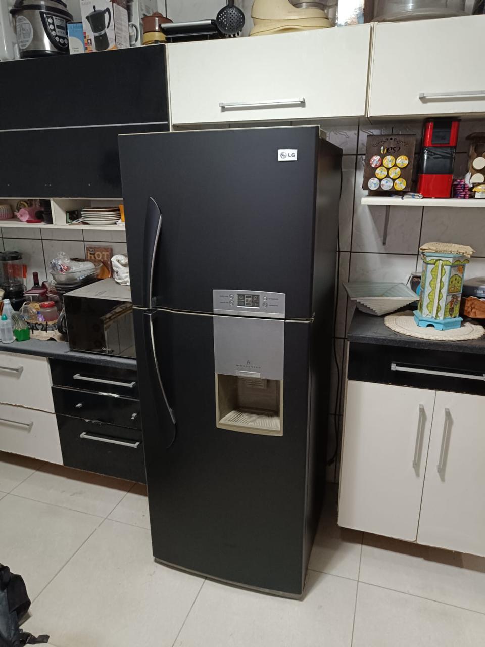 Geladeira Black Fosco